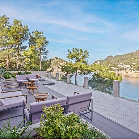 อโครติริ บีช Hotel ปาเลโอกัสไตรซา ภายนอก รูปภาพ The hotel's terrace