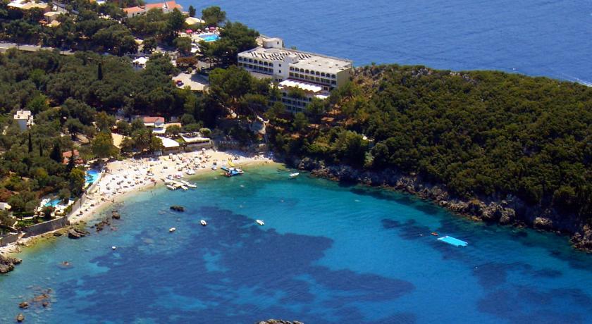อโครติริ บีช Hotel ปาเลโอกัสไตรซา ภายนอก รูปภาพ The bay of Cala Galdana