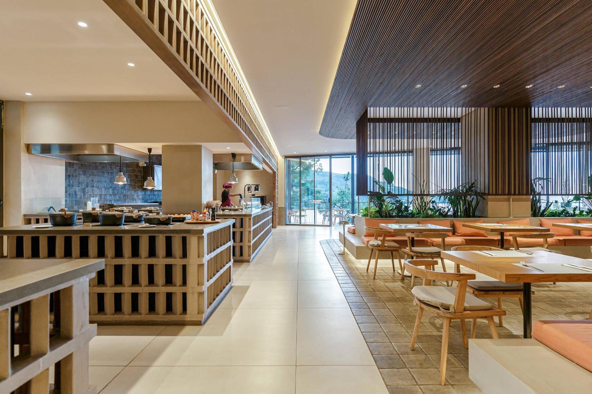 อโครติริ บีช Hotel ปาเลโอกัสไตรซา ภายนอก รูปภาพ The restaurant